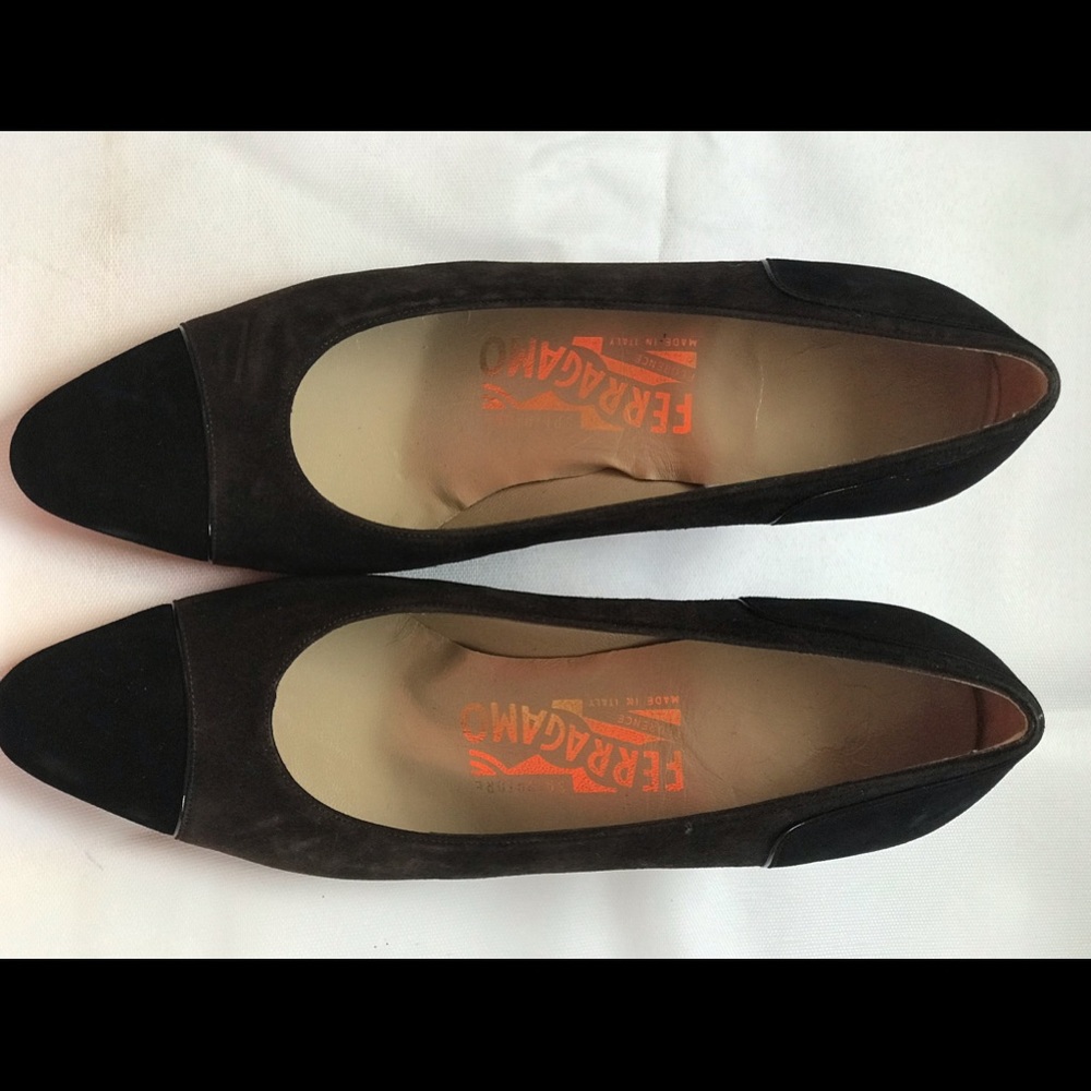 New Salvatore Ferragamo medium heel twotone sz 6.5